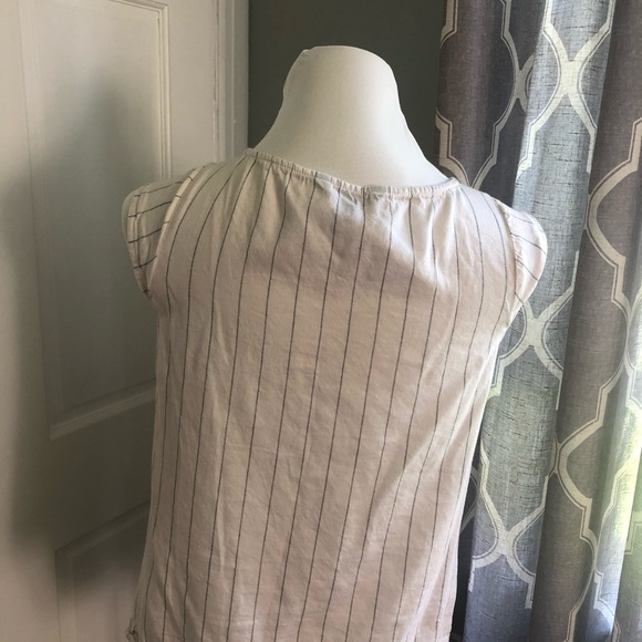 V Print Top - Picture 4 of 4